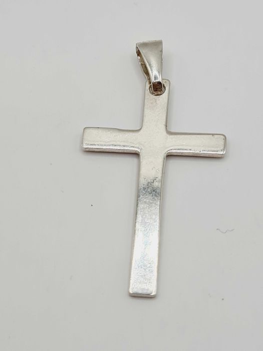 Srebrna zawieszka pr.925 Krzyż