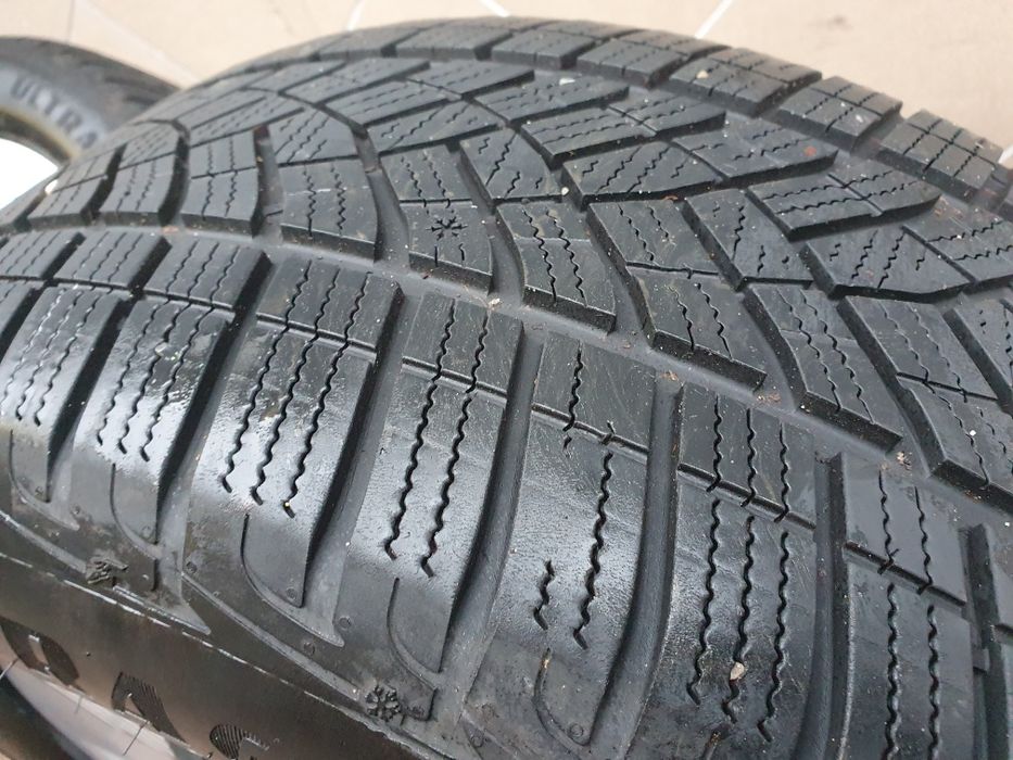 Oryginalne Felgi Koła 19" Audi Q7 E-Tron 5x112 Et34+255.55.19 Goodyear