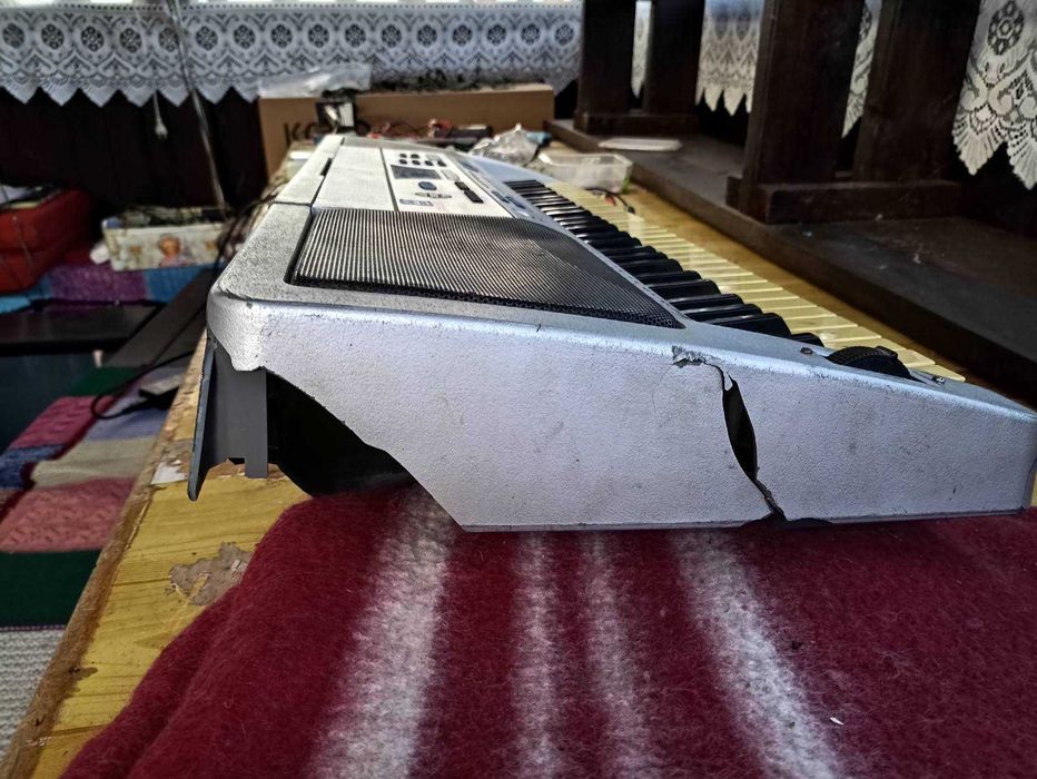 Продам синтезатор BRAVIS 920 (пошкоджений)