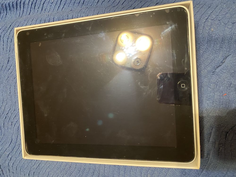 IPad WI-FI 16 gb model A1219