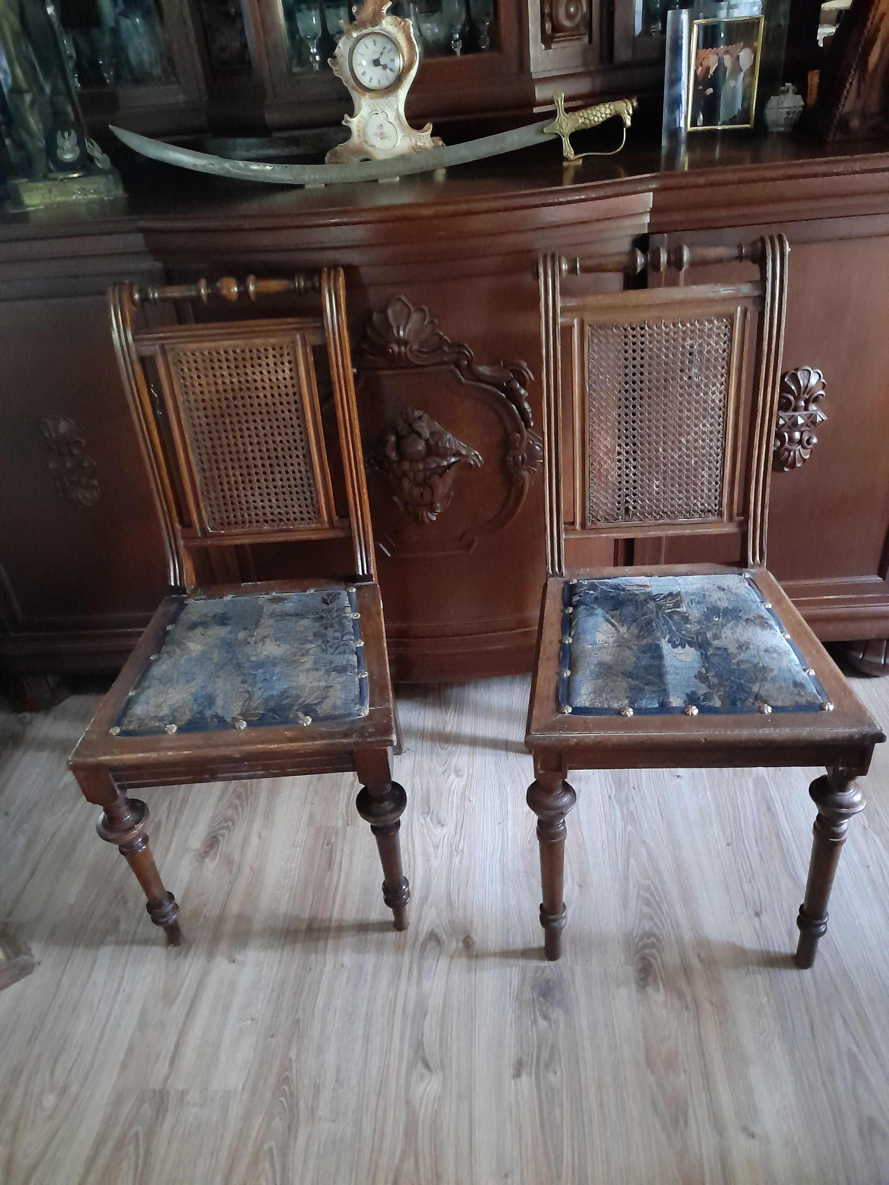 2 piękne przedwojenne poniemieckie krzesła  zrobiona renowacja