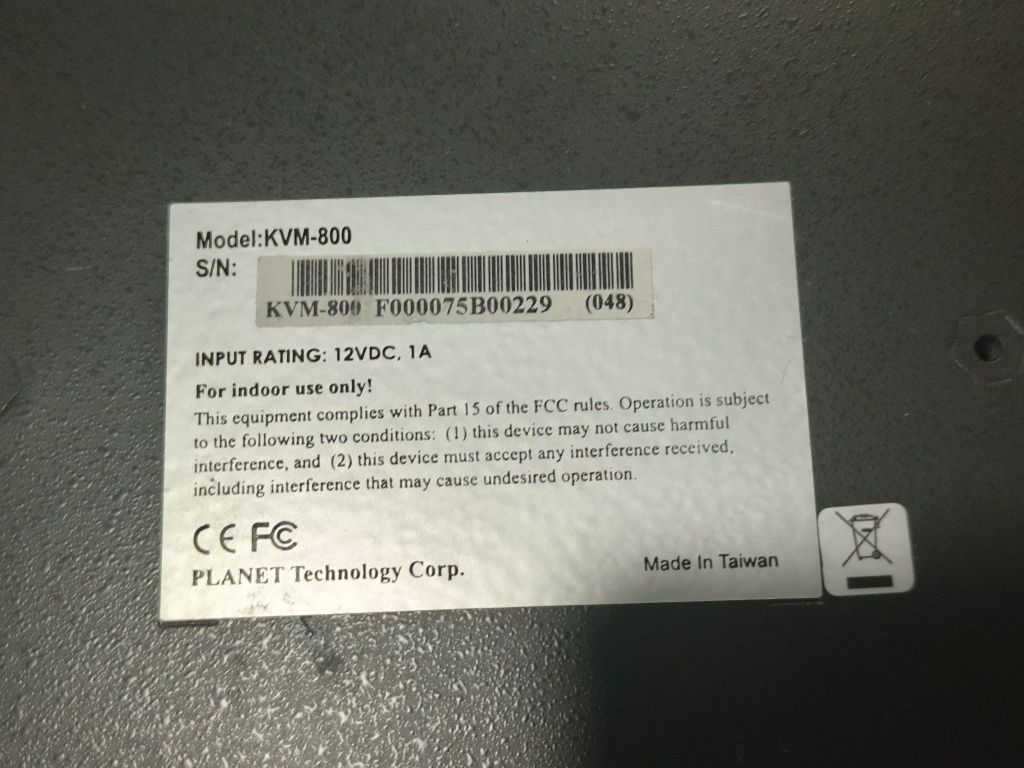 APC Planet D-Link KVM переключатель