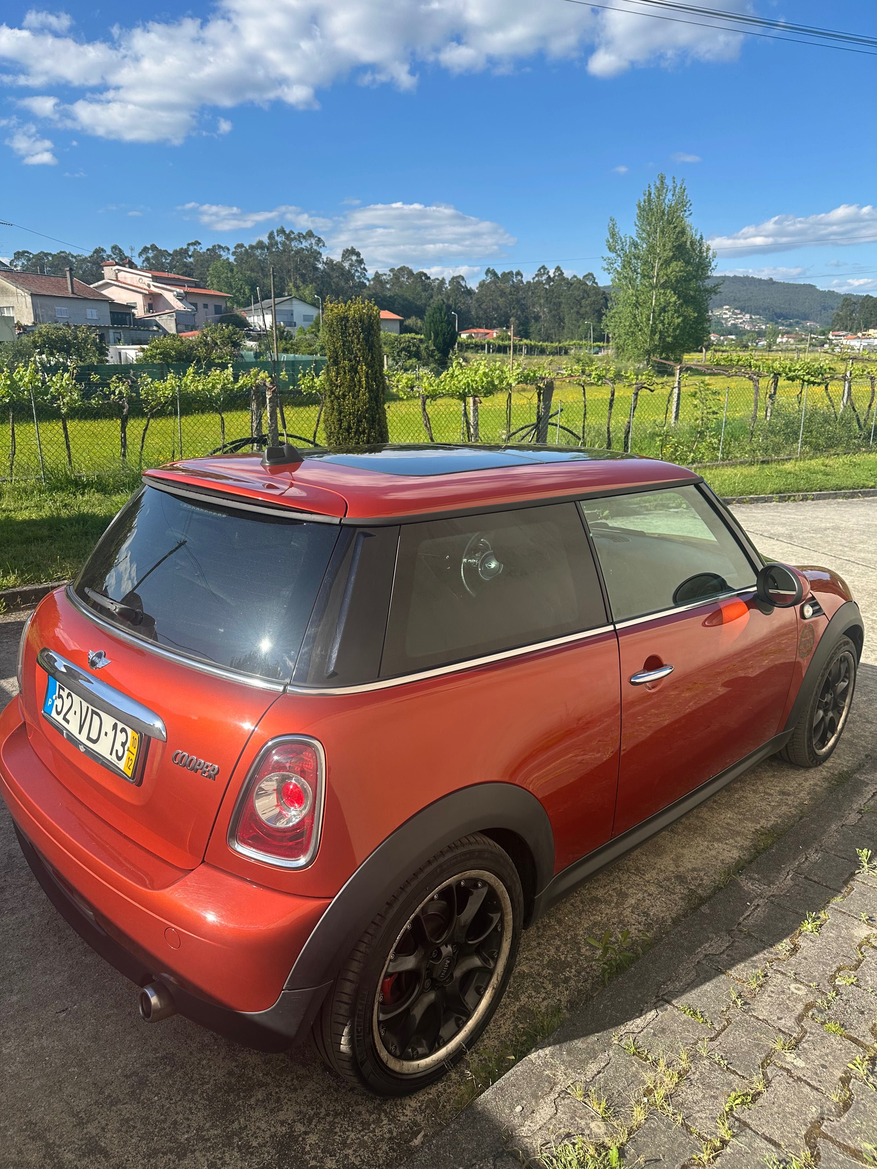 Mini Cooper D - Vários Extras | Impecável!
Preço: 8.500€