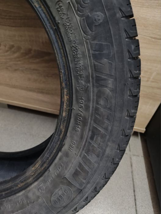 Зимова резина 195/60 r15