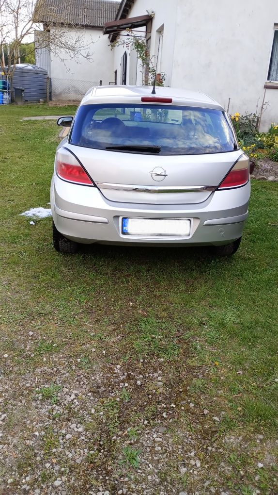 Opel Astra H 2004