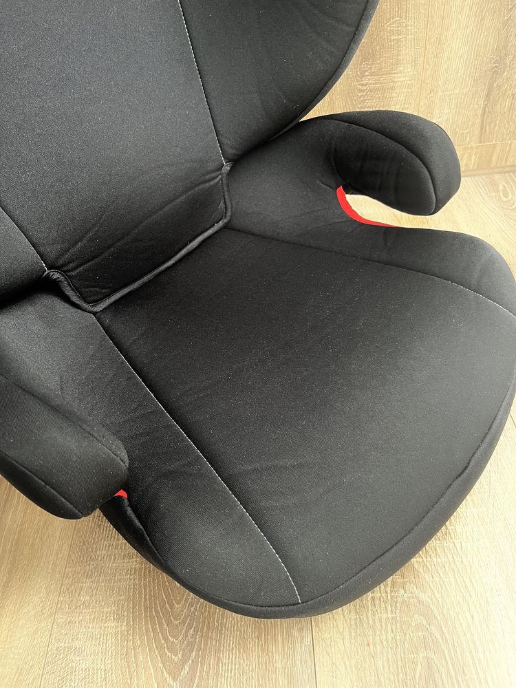 Автокрісло 15-36 кг 3-12 років.Cybex solution b-fix