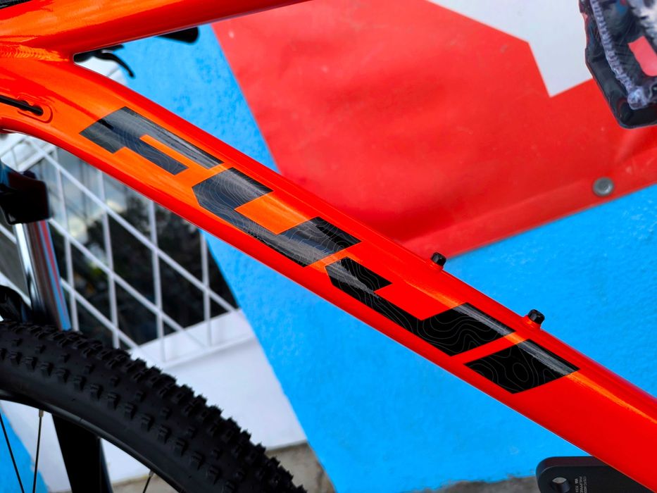 FUJI NEVADA 3.0 LTD Roz. M 17" *Koła 29* Shimano Alivio 3x9 SR SUNTOUR