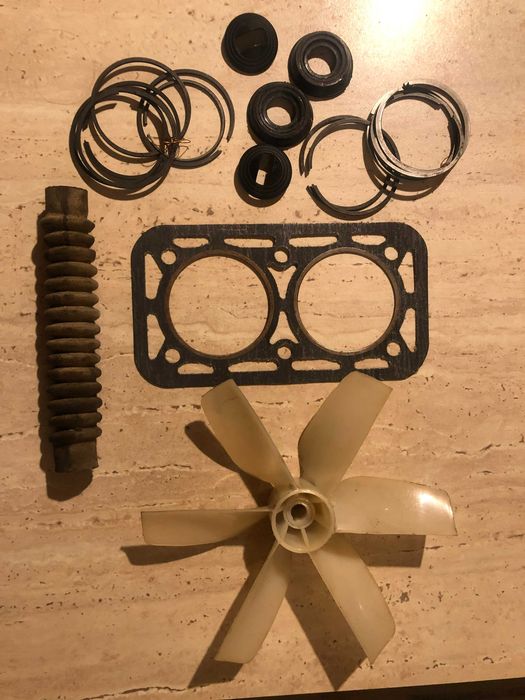 Części do samochodu Syrena 105 - chlpacze, okładziny etc.