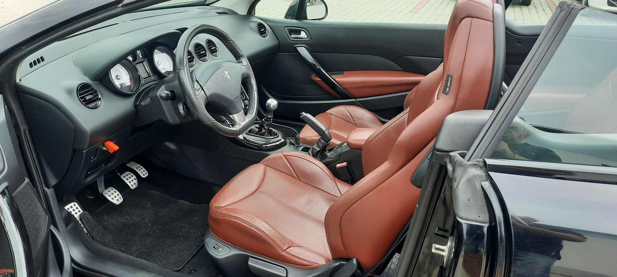 Peugeot 308 CC 1,6 , 120KM , Doinwestowany