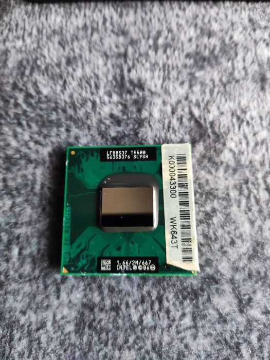 Processadores i3-6100 / G4900 / T5500 / T2250 / M380 / PIII 1Ghz