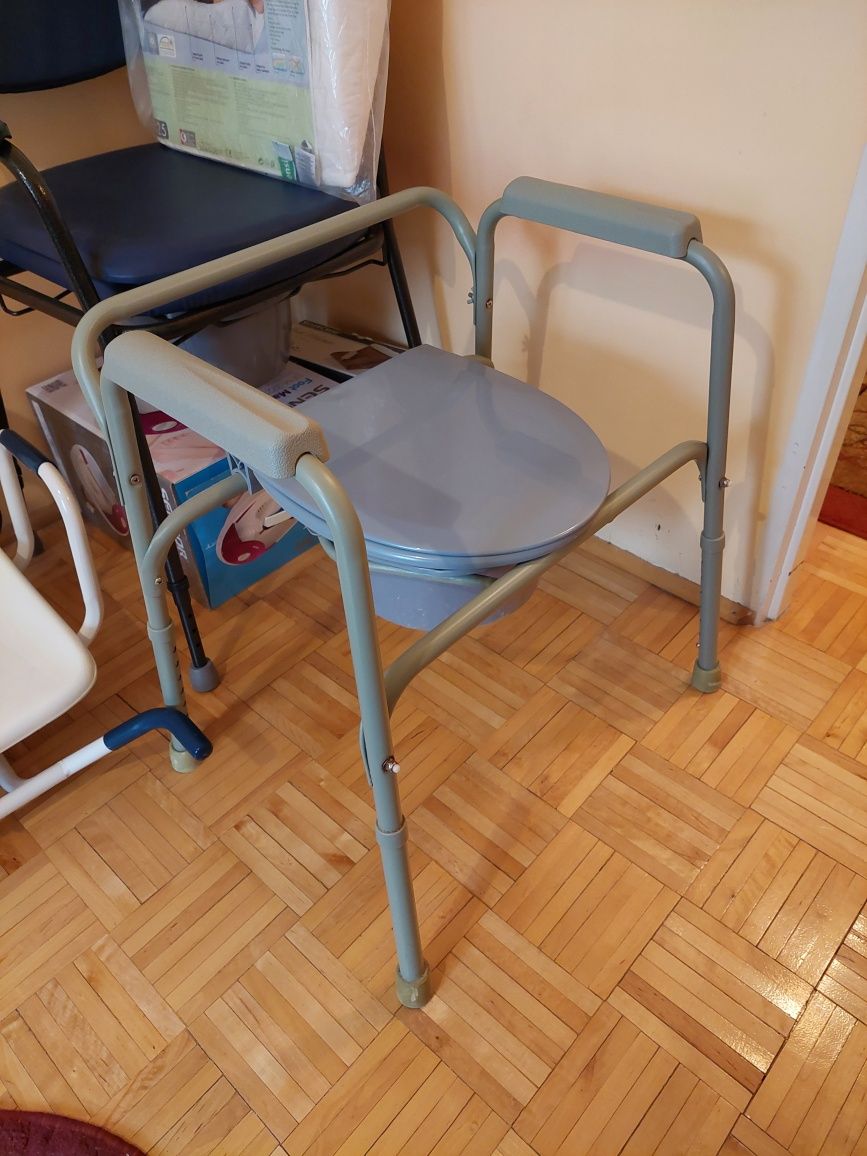 Krzesło sanitarne WC