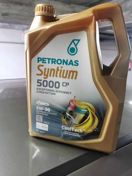 Vendo Óleo sintentico  Petronas Syntium 5000 CP 5W/30