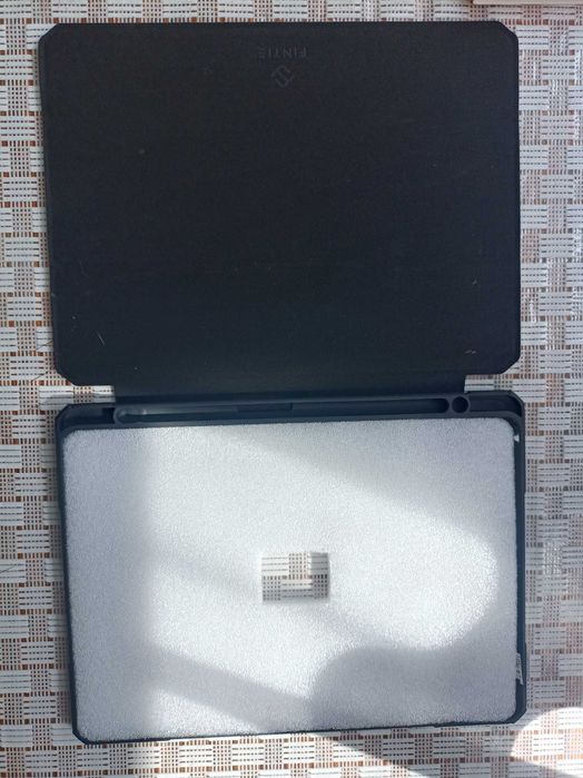 Чохол-книжка Transparent Acrylic для iPad 10.2 - чорний прозорий