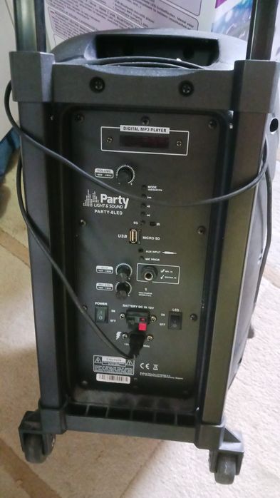 Coluna karaoke para peças