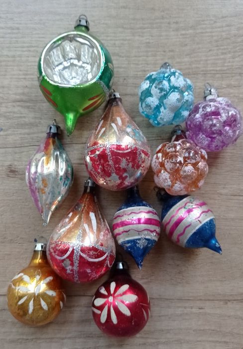 Zestaw stare oświetlenie choinkowe plus bombki PRL