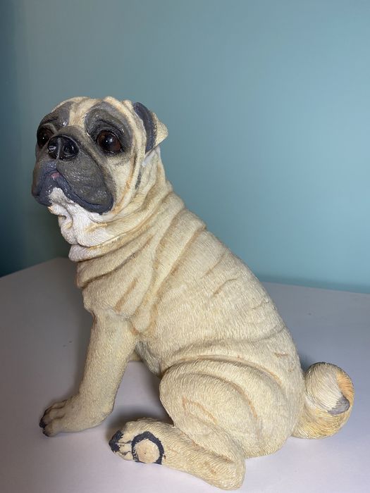 Сувенир собаки для колекции .