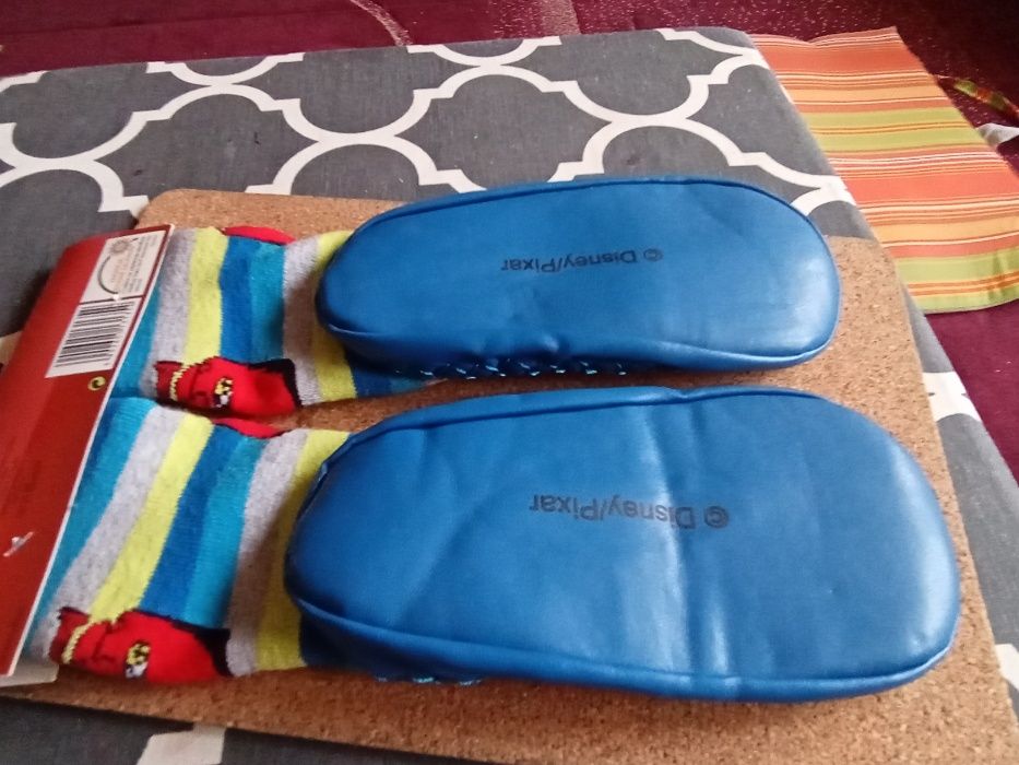 Skarpeto- kapcie rozm. 27-28