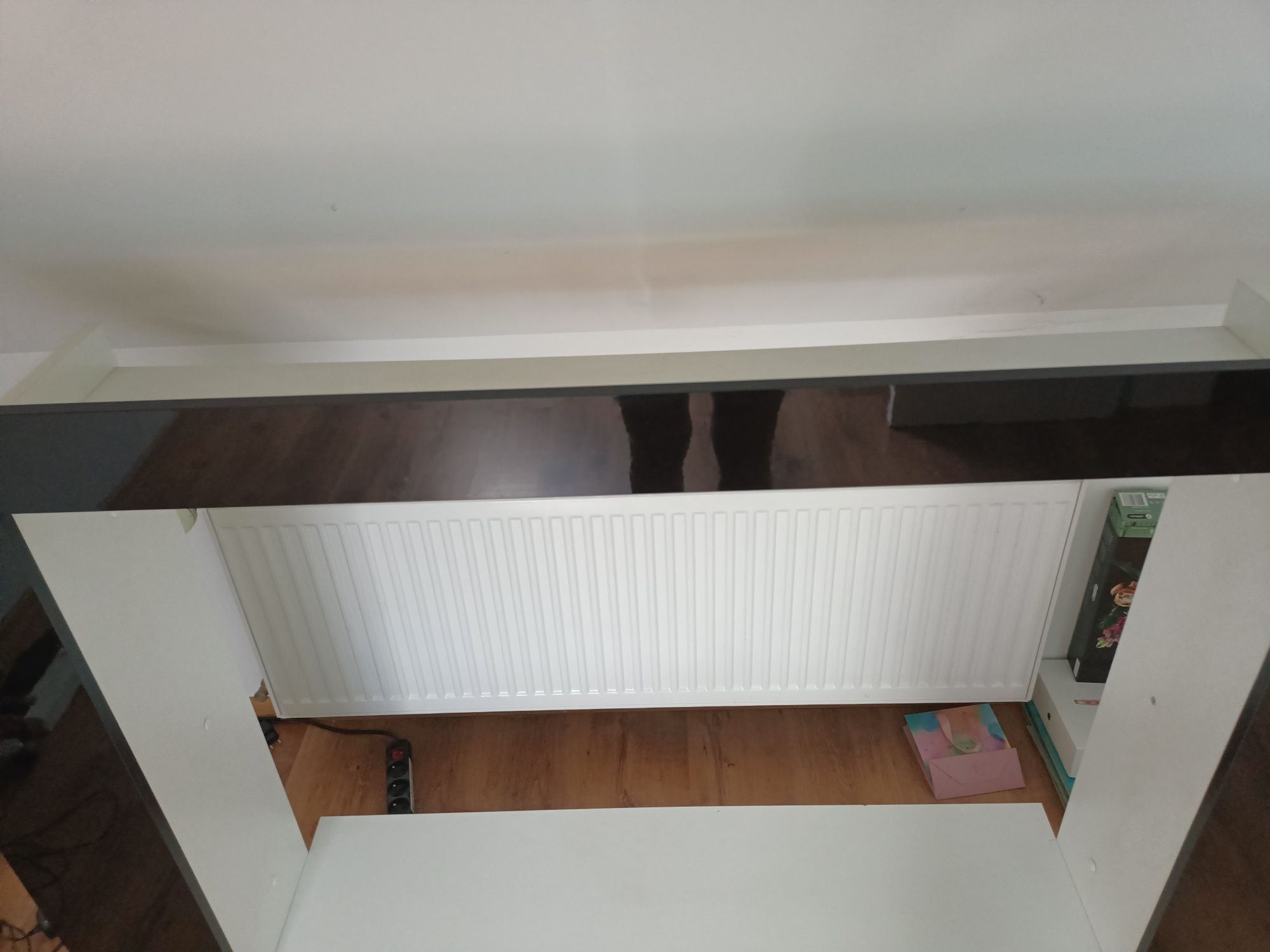 Szafka pod tv, połysk