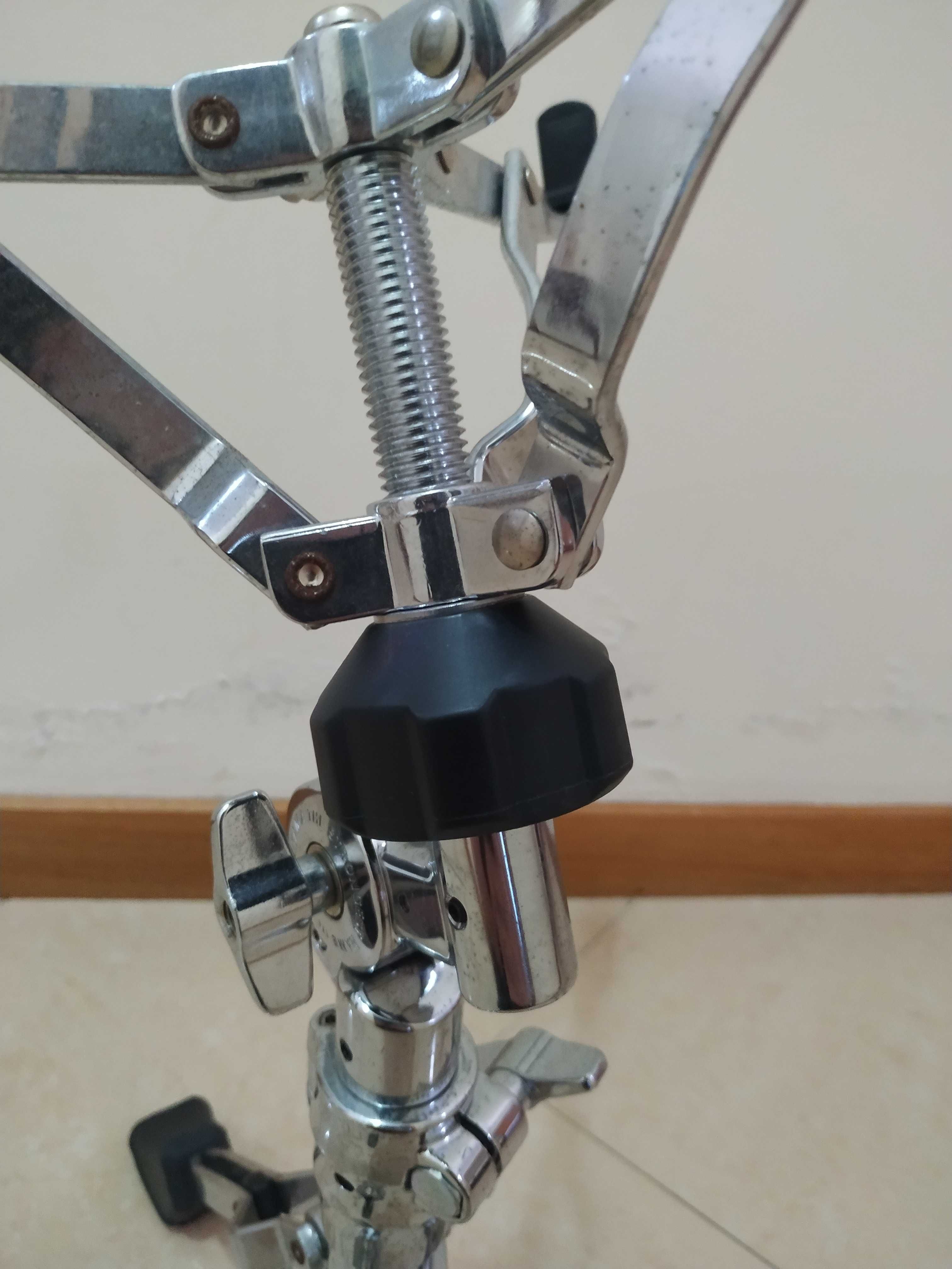 TAMA HS80W Snare Stand – Estável, versátil