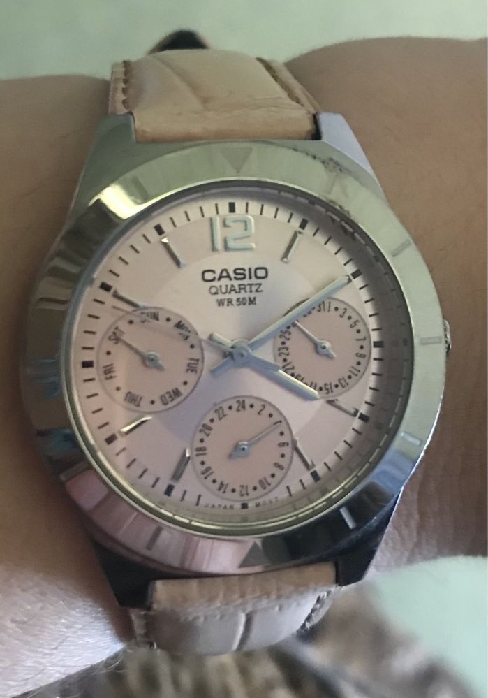 Женские часы Casio