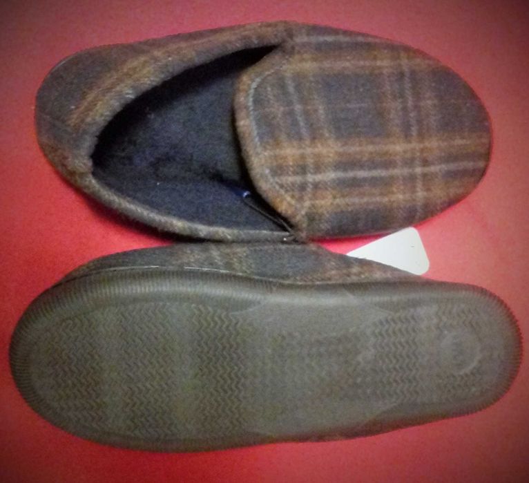 Nowe ciepłe kapcie męskie 41