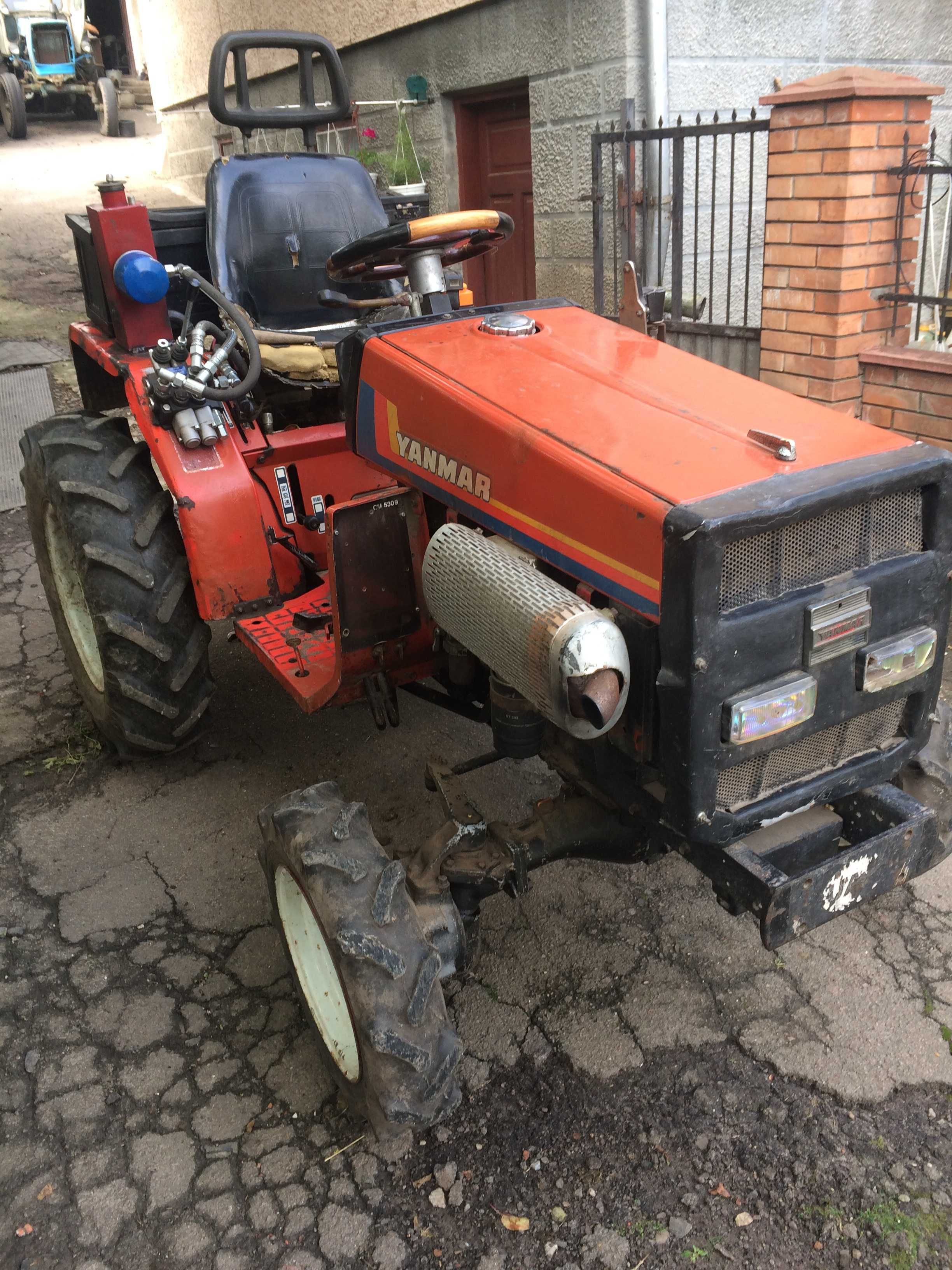 Продається міні-трактор Янмар F14