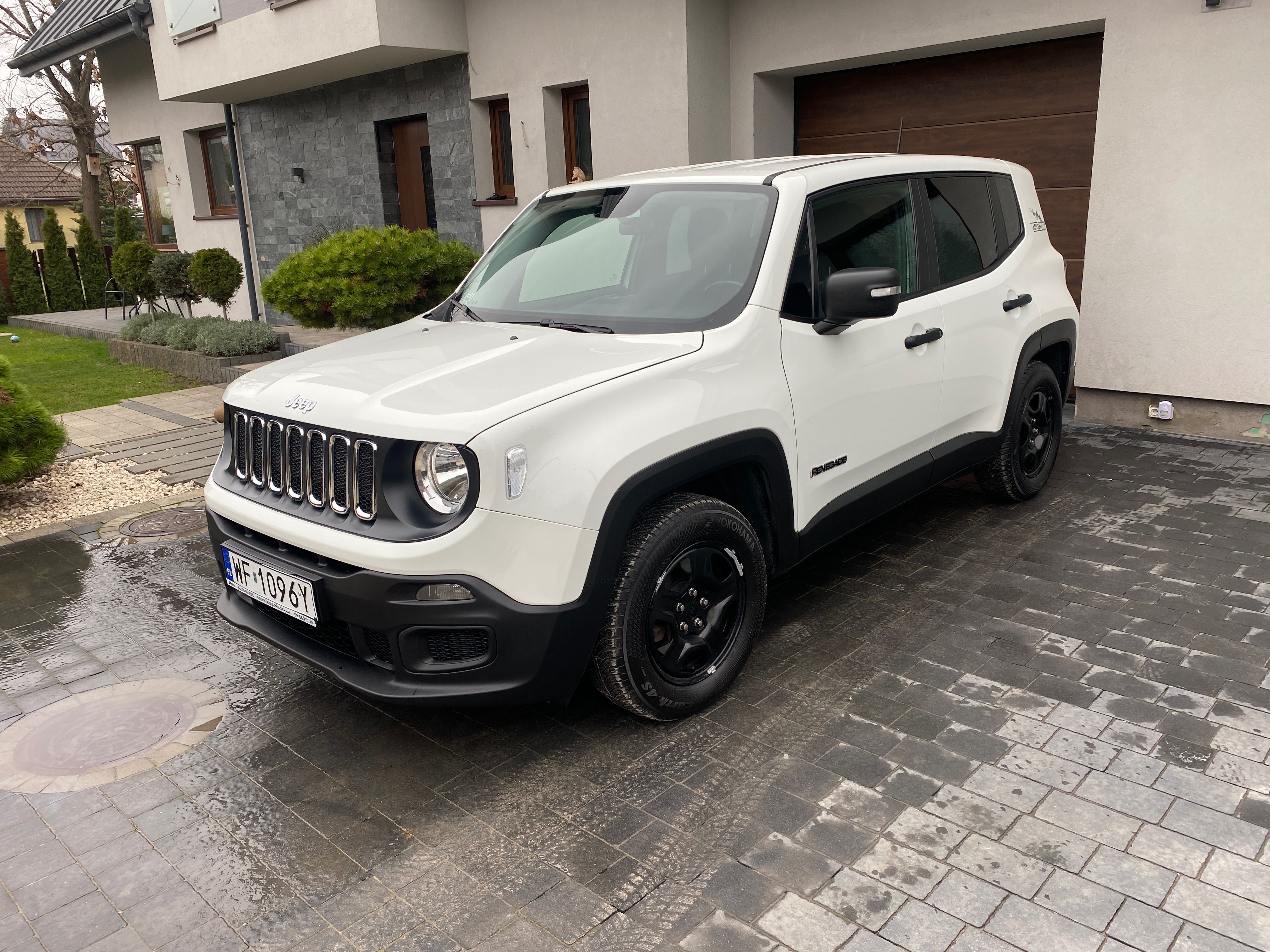 Salonowy Jeep Renegade 1.6 benzyna bezwypadkowy