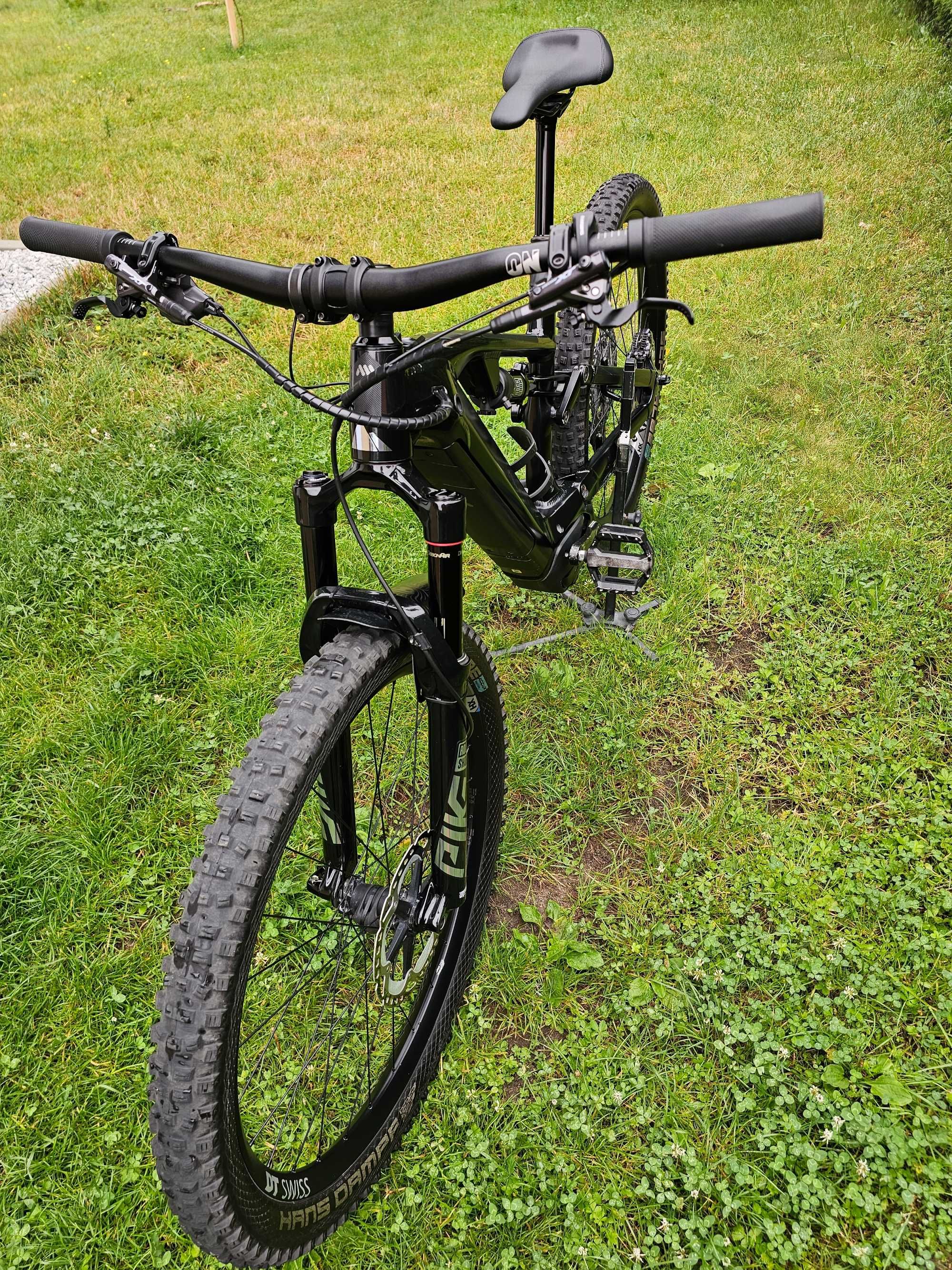 Canyon Neuron:ON 9.0 doposażony koła DT Swiss HX1700