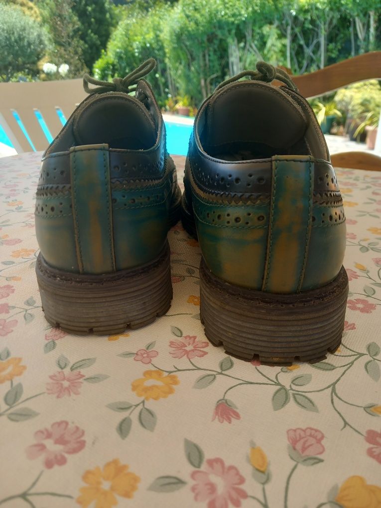 Sapatos verdes armani