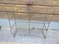 Metalowa półka na buty w stylu loft