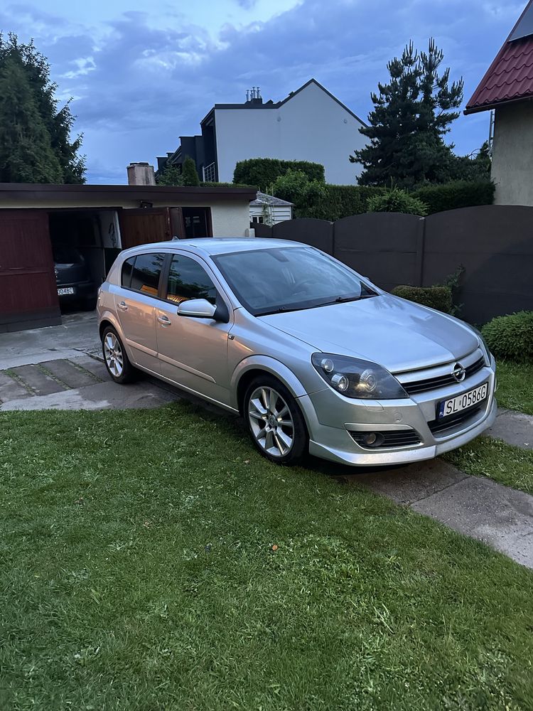 Opel Astra H 2.0T