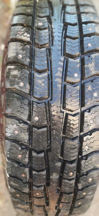 Колеса на зимовій шипованій гумі 225/75 R16 (Ссанг Йонг)-комплект 4 шт