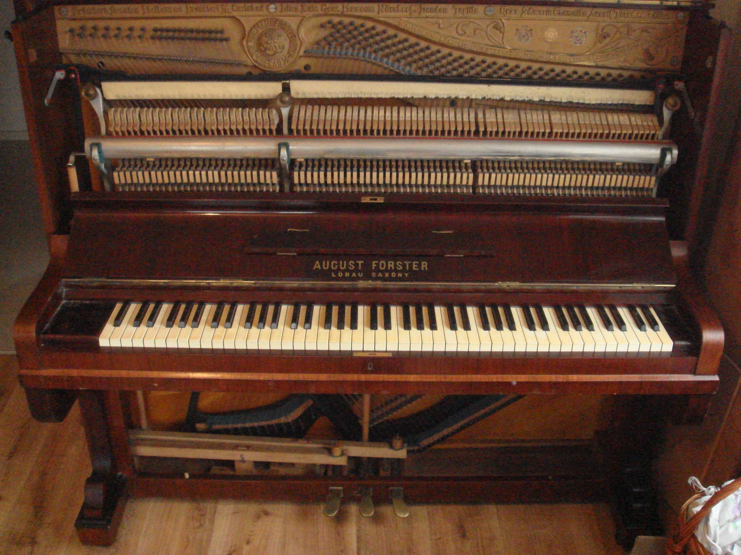 Фортепіано / піаніно August Förster 1902 року