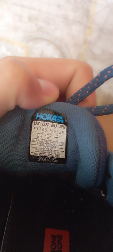 кросівки Hoka 37 Gore Tex