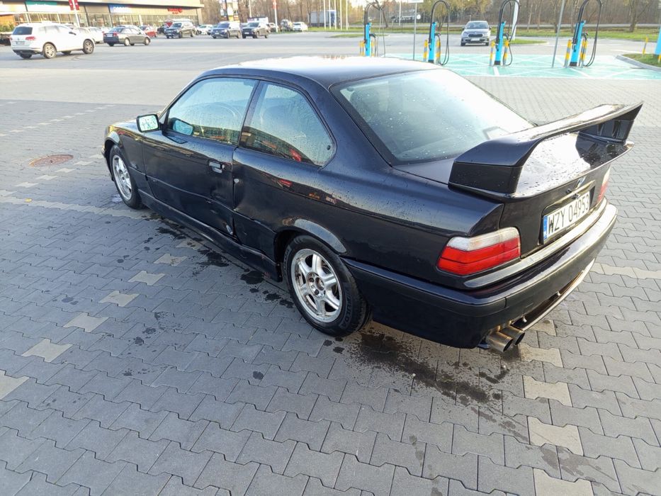BMW E36 Coupe 1.8 IS z gazem 140KM M Pakiet