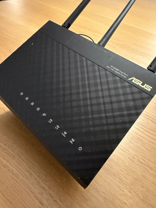 Router ASUS RT-AC68U Dual Band