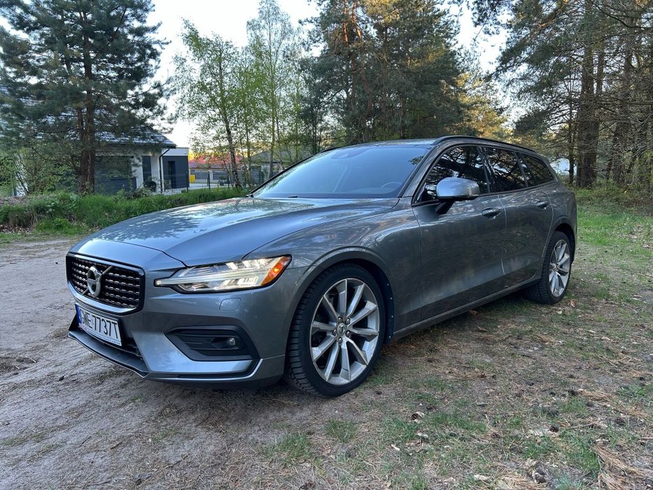 V60 Niski Przebieg Pilot Assist superStan tempomat akty BLIS LED 360st