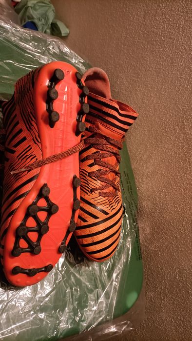 Chuteiras Adidas Nemezis