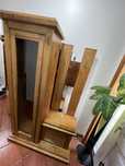 Movel Madeira com porta de vidro como novo