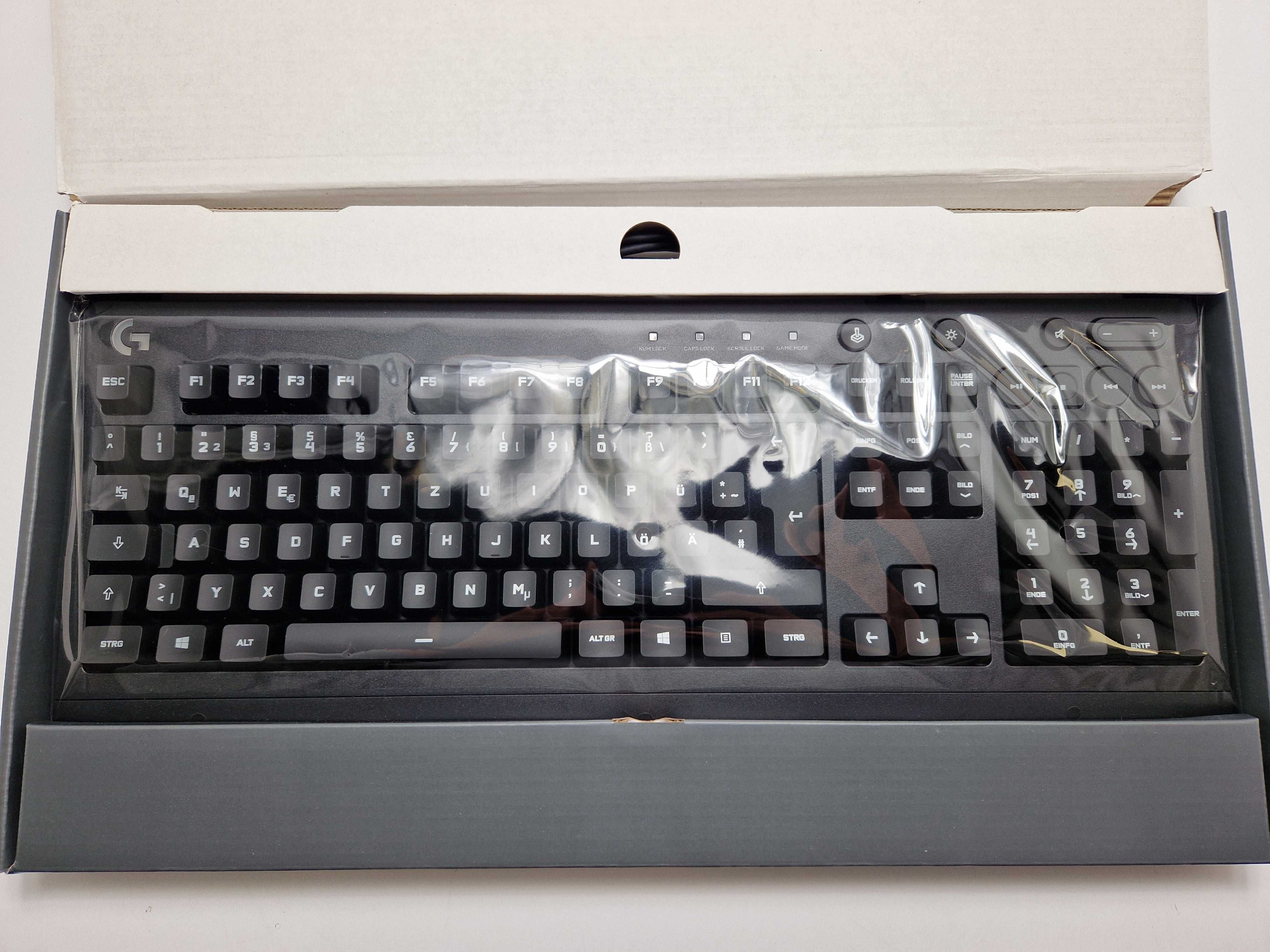 Logitech  G213 Klawiatura Gamingowa RGB Niemiecka Qwertz