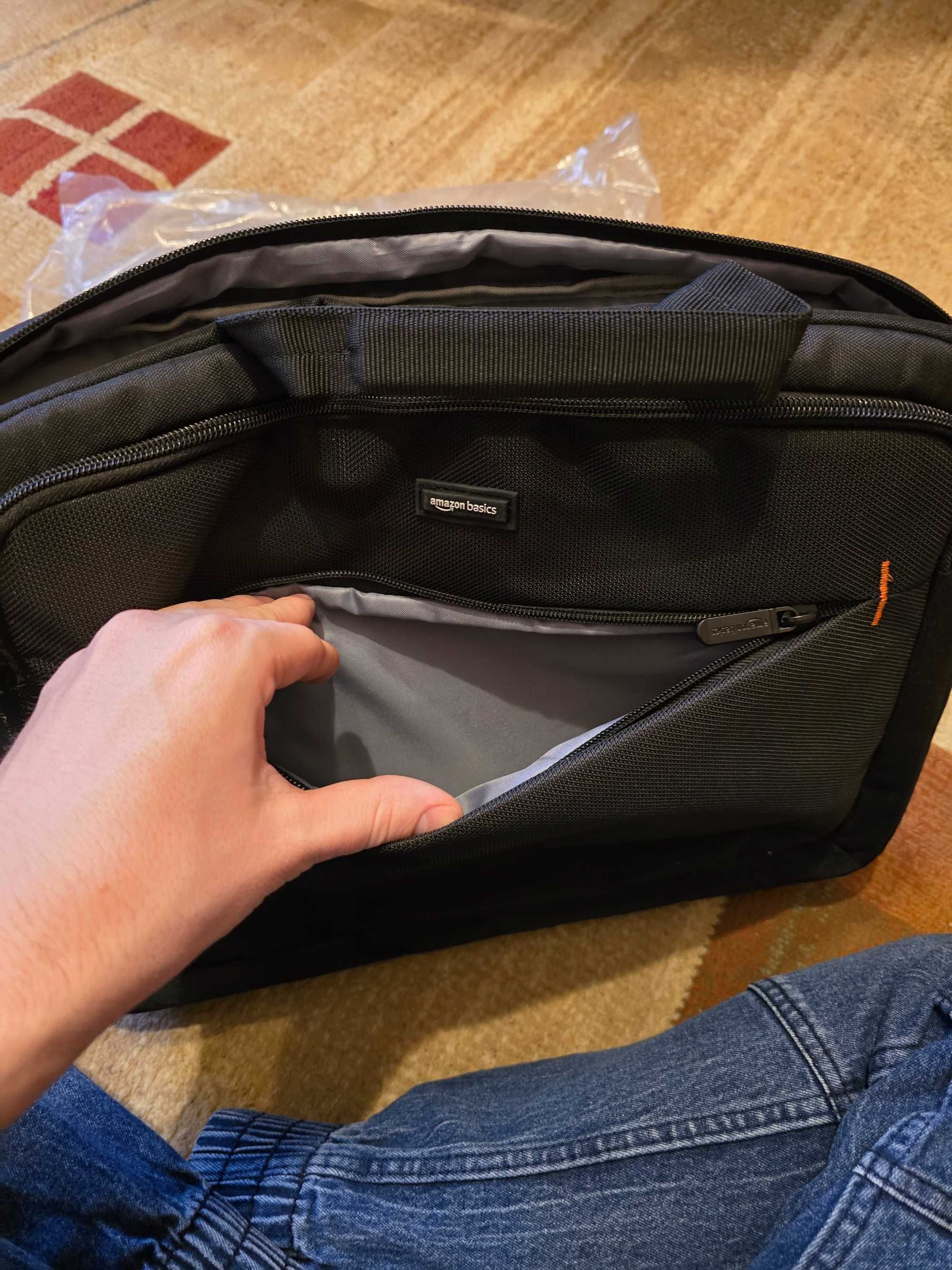 Torba na laptopa 15,6 " Amazon Basics