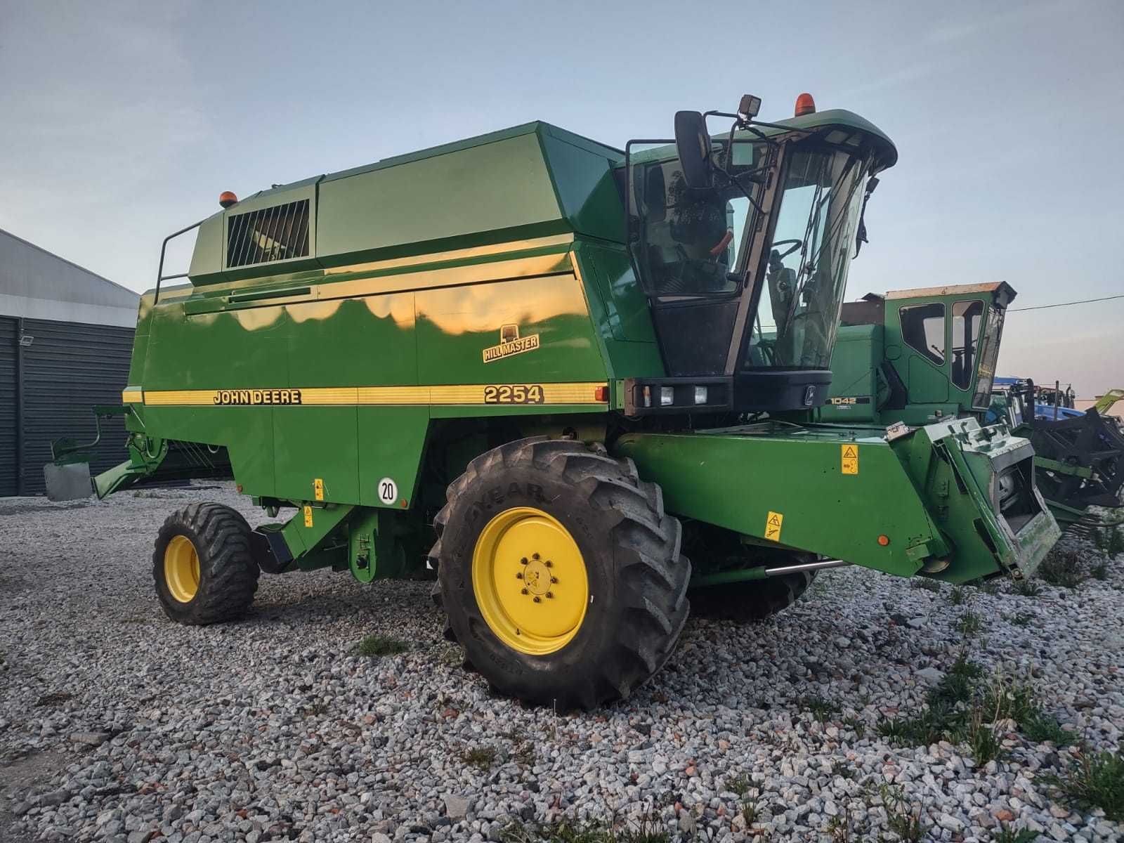 John Deere deere  2254  stan idealny heder 4.8mWózek stół rzepakuz new