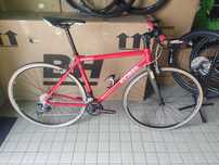 Bicicleta de estada guiador reto