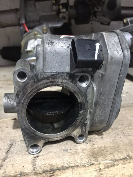 Дроссельная заслонка Chevrolet Aveo (T250, T255)