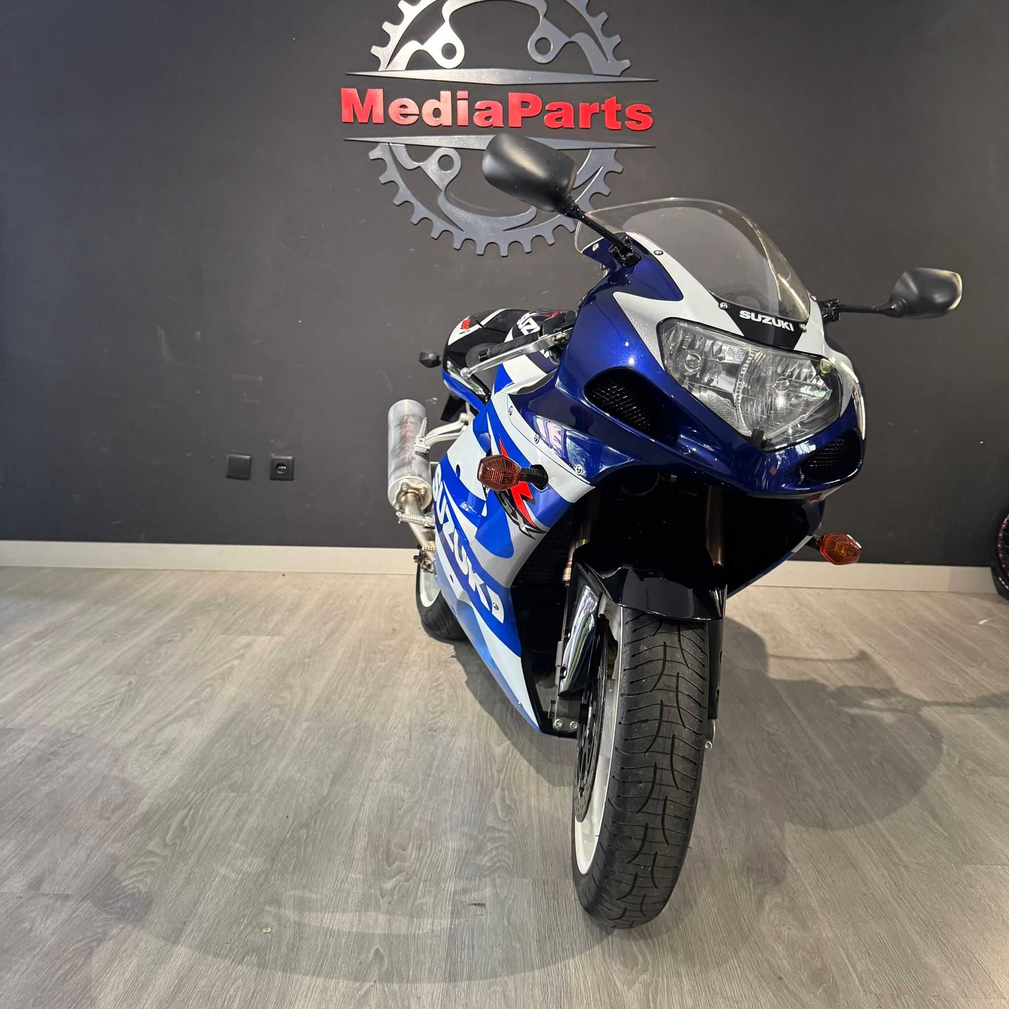 SUZUKI GSX-R1000 K1 2001