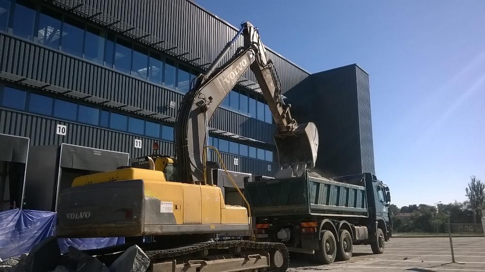 Gruz betonowy, kruszywo, ziemia, piasek, wywóz gruzu Radom i okolice