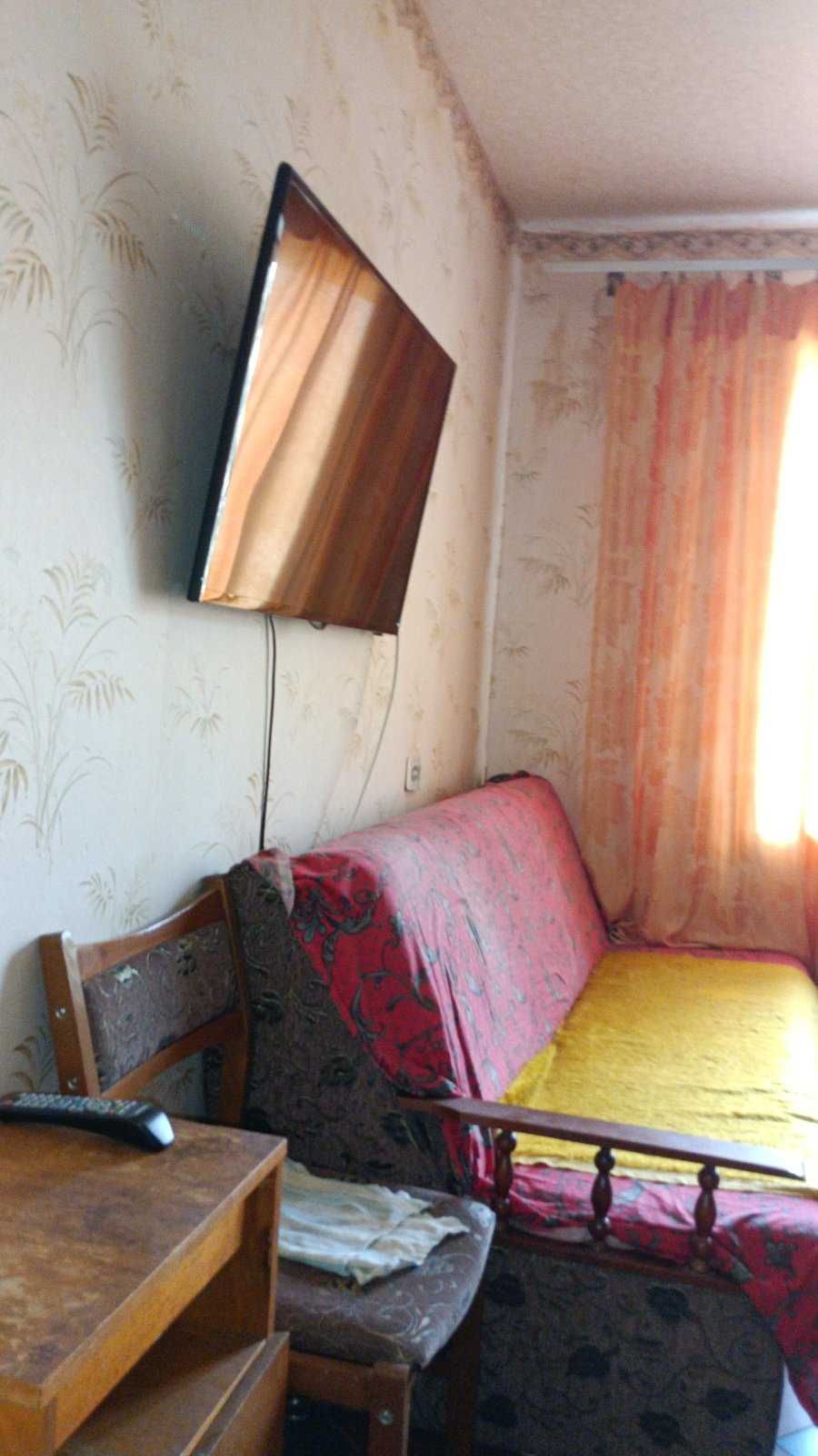 Здам ОДНУ КІМНАТУ В 2-кімн.кв.район ПХЗ