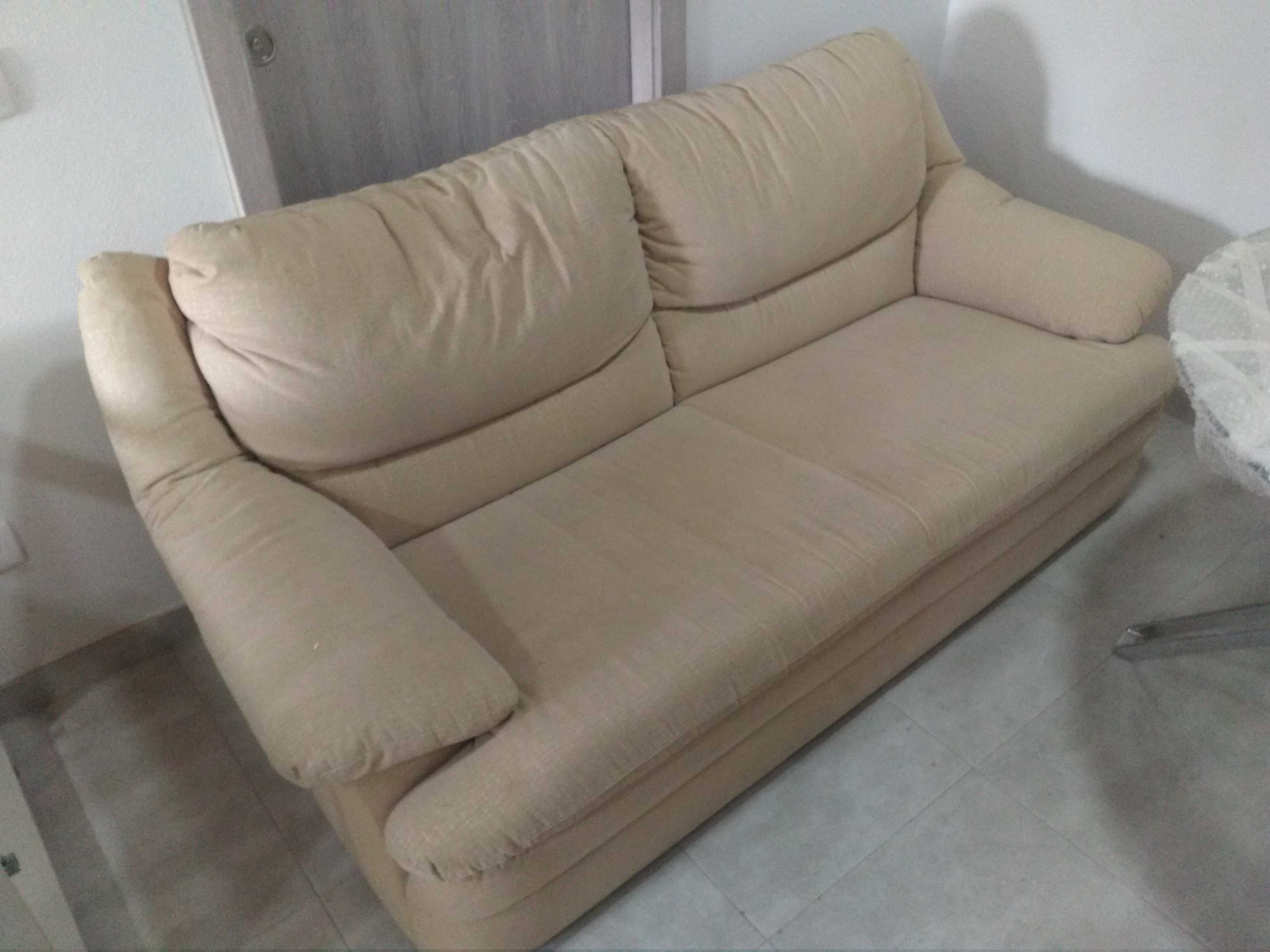 Sofas de sala oferecem muito conforto