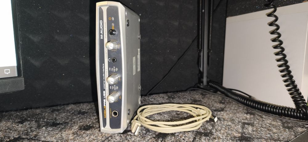 Аудіоінтерфейс,звукова карта M-Audio