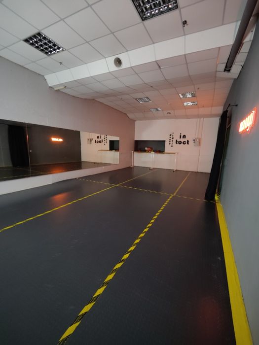 Танцювальна зала. Троєщина. Оренда. Бомбосховище